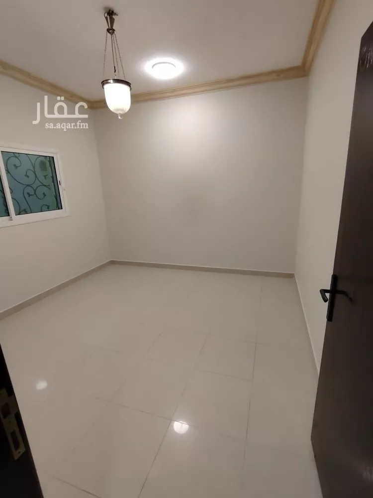 دور للإيجار في شارع الفارعة, حي الربيع, مدينة الرياض, منطقة الرياض صورة 2