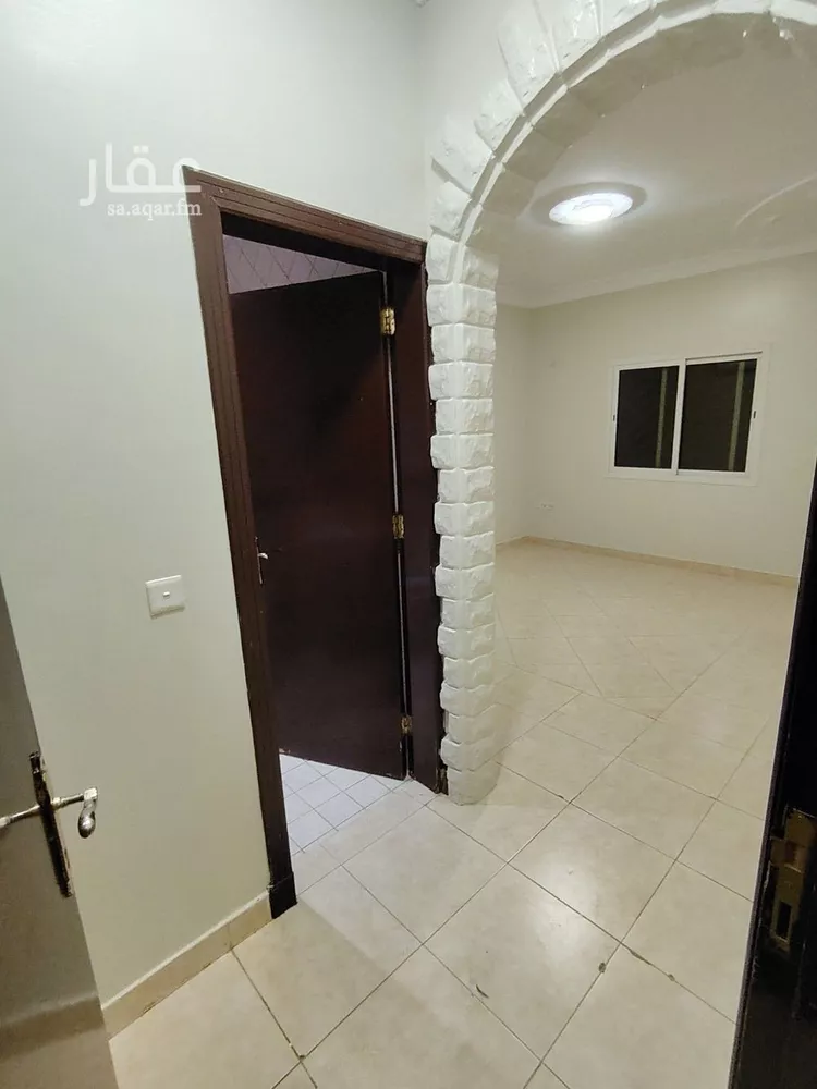 فيلا للإيجار في شارع الحياري, حي النفل, مدينة الرياض, منطقة الرياض 12