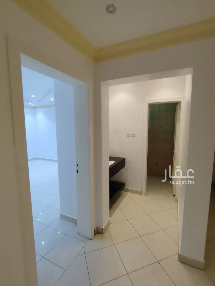 فيلا للإيجار في شارع الخريصية, حي النفل, مدينة الرياض, منطقة الرياض صورة 5