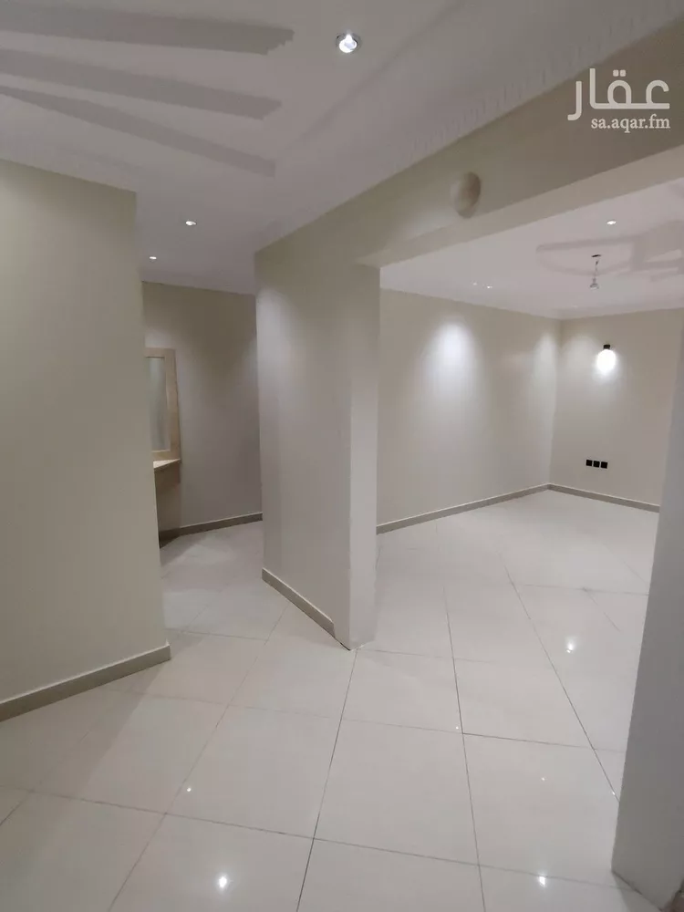 فيلا للإيجار في شارع الحياري, حي النفل, مدينة الرياض, منطقة الرياض 7