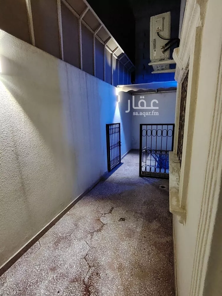 فيلا للإيجار في شارع الحياري, حي النفل, مدينة الرياض, منطقة الرياض 8