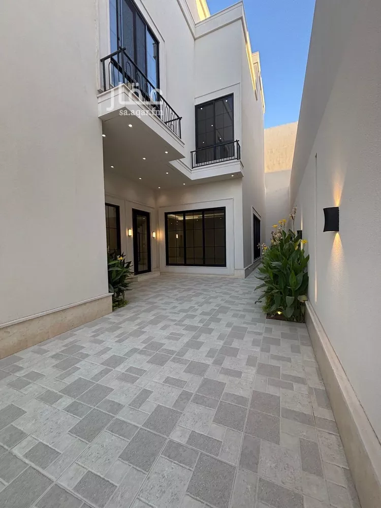 فيلا للبيع في شارع السيل الكبير, حي المهدية, مدينة الرياض, منطقة الرياض صورة 3