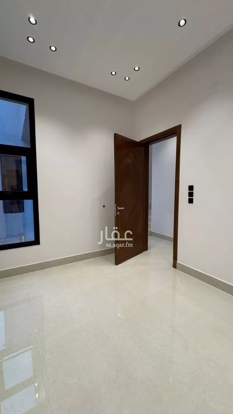 فيلا للبيع في شارع عفيف الدين الثقفي, حي المهدية, مدينة الرياض, منطقة الرياض 8