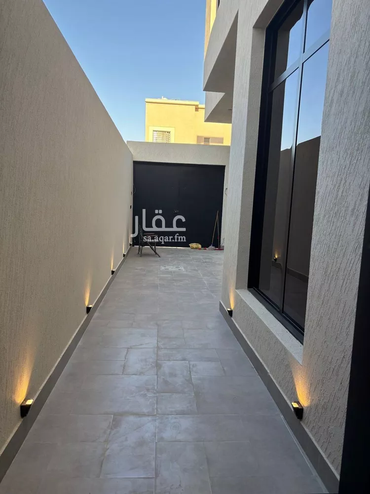فيلا للبيع في شارع أحمد مفتي المكي الحنفي, حي المهدية, مدينة الرياض, منطقة الرياض صورة 2
