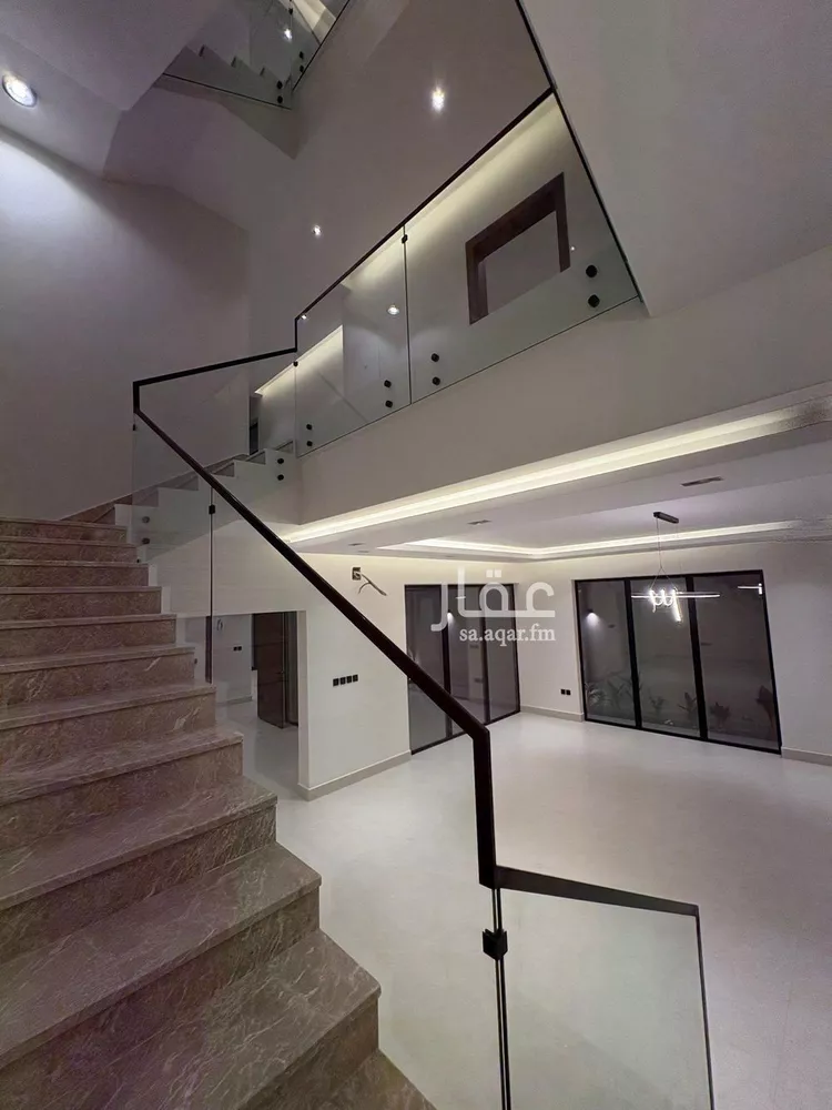 فيلا للبيع في شارع عمر بن يوسف المقرئ, حي المهدية, مدينة الرياض, منطقة الرياض صورة 3