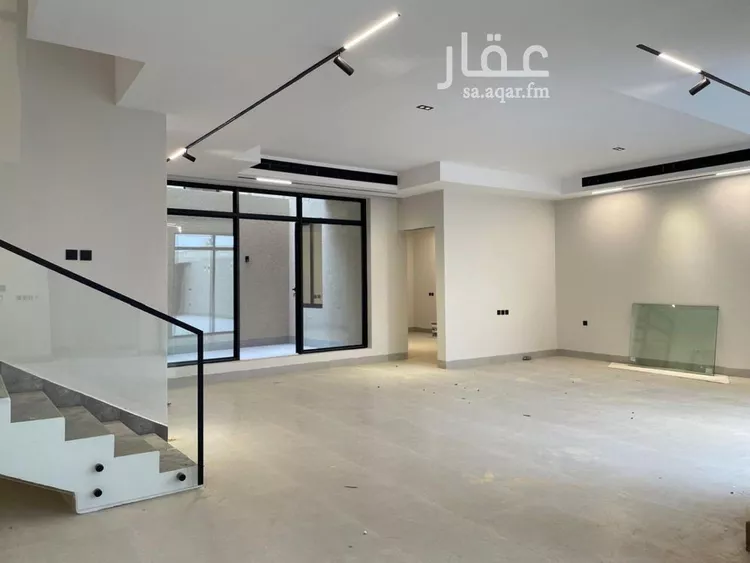 فيلا للبيع في شارع الحافظ بن كثير, حي المهدية, مدينة الرياض, منطقة الرياض صورة 2