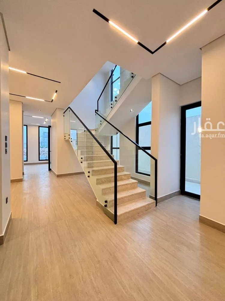 فيلا للبيع في شارع السيل الكبير, حي المهدية, مدينة الرياض, منطقة الرياض صورة 5