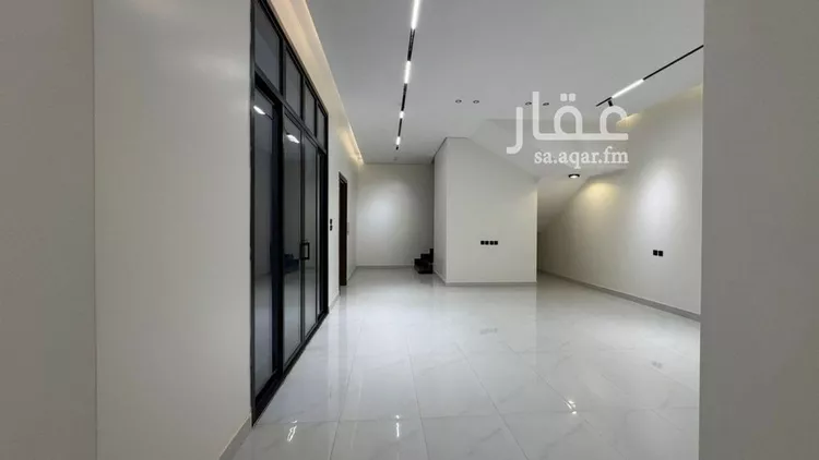 فيلا للبيع في شارع القاسم النويري, حي المهدية, مدينة الرياض, منطقة الرياض صورة 4
