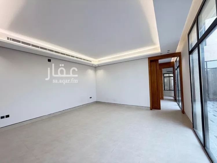 فيلا للبيع في شارع السيل الكبير, حي المهدية, مدينة الرياض, منطقة الرياض صورة 5