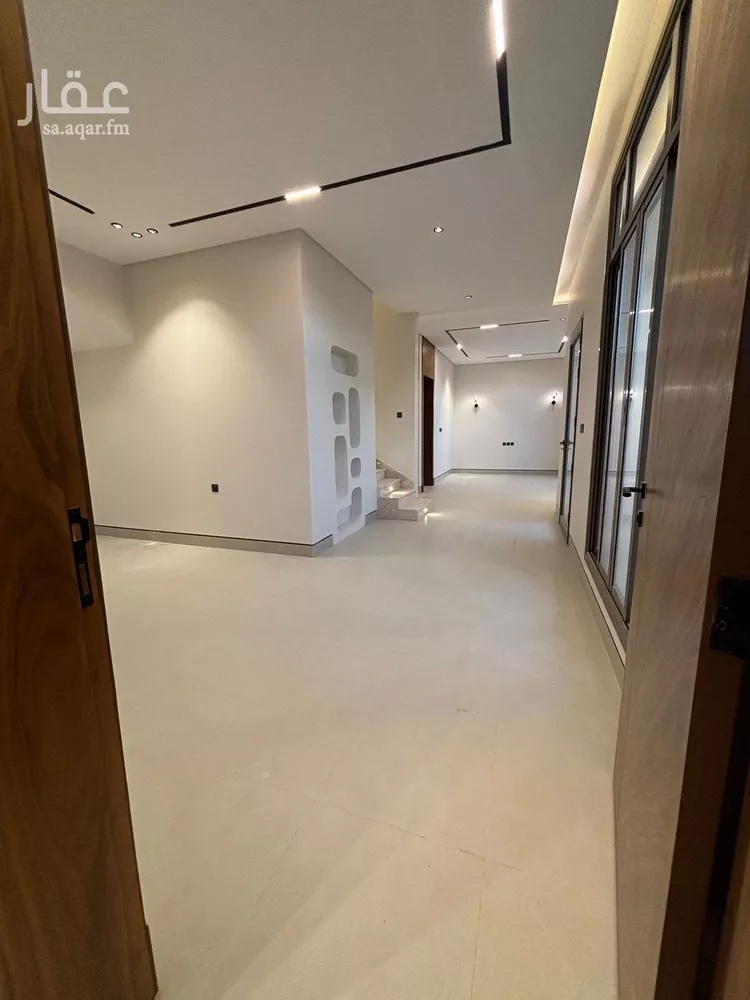 فيلا للبيع في شارع السيل الكبير, حي المهدية, مدينة الرياض, منطقة الرياض صورة 3