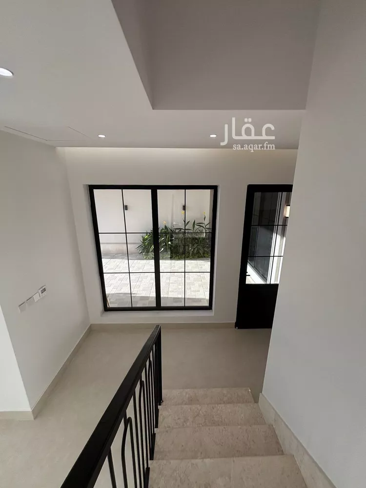 فيلا للبيع في شارع محمد بن أبي بكر القيم, حي المهدية, مدينة الرياض, منطقة الرياض صورة 3