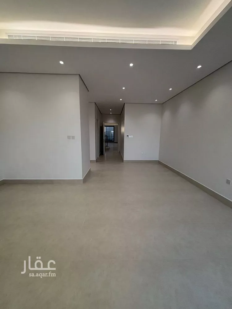 فيلا للبيع في شارع السيل الكبير, حي المهدية, مدينة الرياض, منطقة الرياض 7