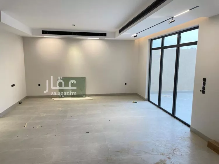 فيلا للبيع في شارع أحمد مفتي المكي الحنفي, حي المهدية, مدينة الرياض, منطقة الرياض صورة 4