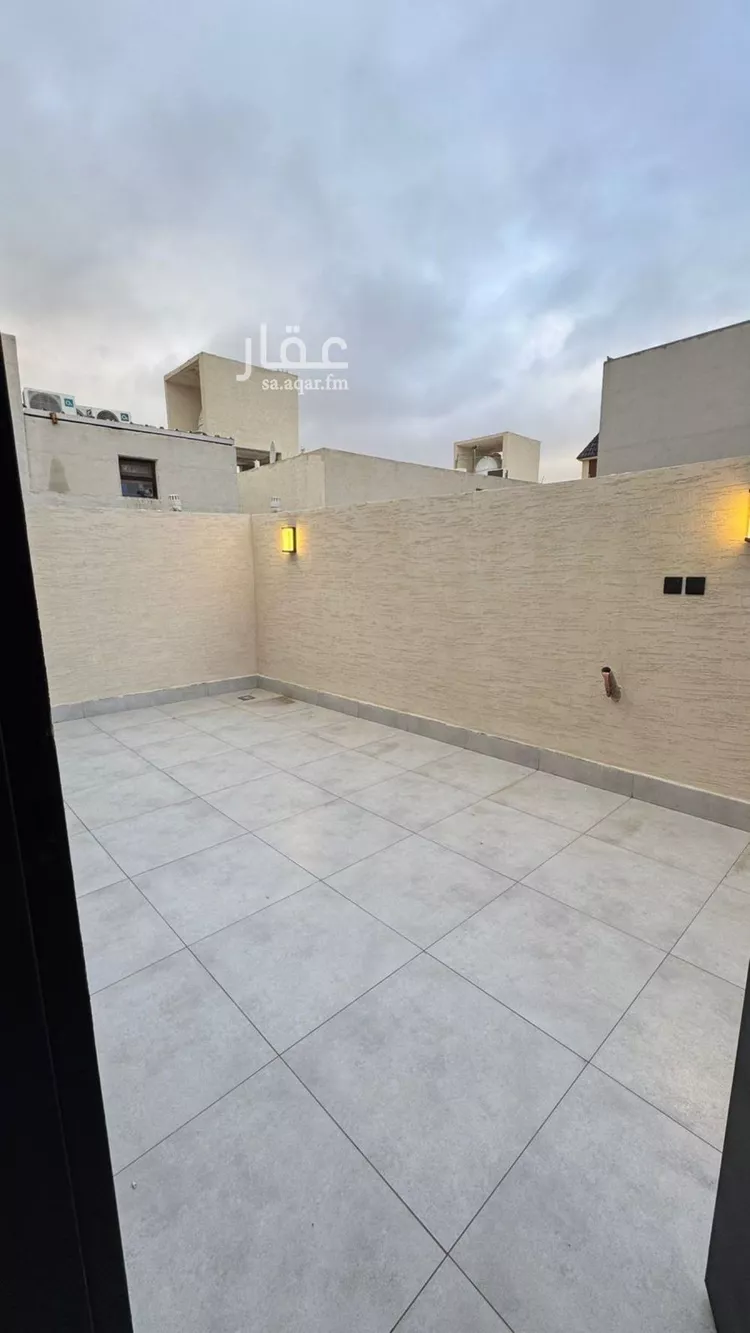 فيلا للبيع في شارع عفيف الدين الثقفي, حي المهدية, مدينة الرياض, منطقة الرياض 12