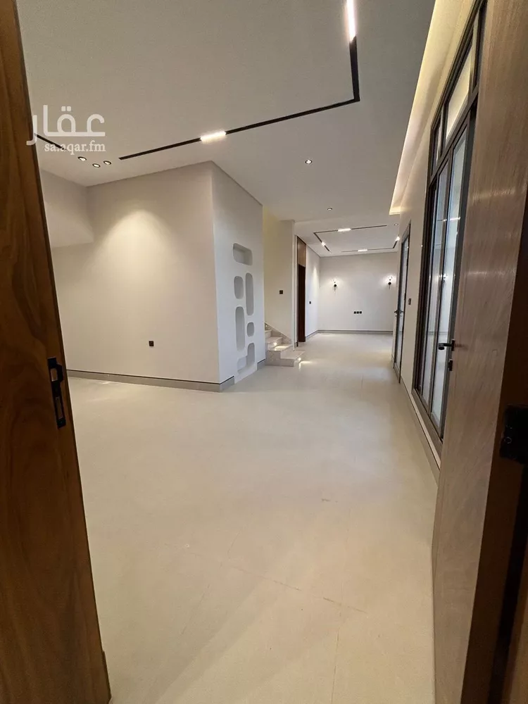 فيلا للبيع في شارع السيل الكبير, حي المهدية, مدينة الرياض, منطقة الرياض صورة 5