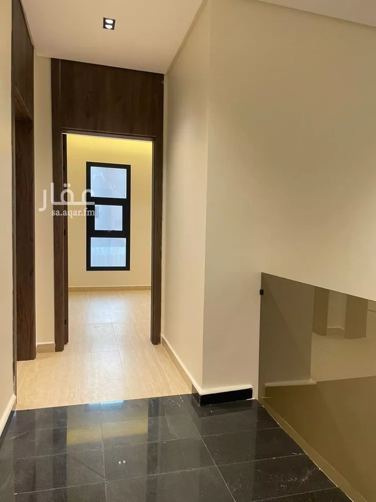 Floor for Sale in Riyadh Az Zahrah 21