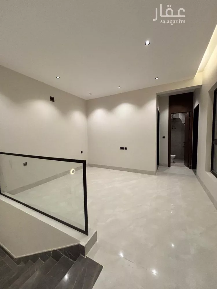 فيلا للبيع في شارع السيل الكبير, حي المهدية, مدينة الرياض, منطقة الرياض صورة 2