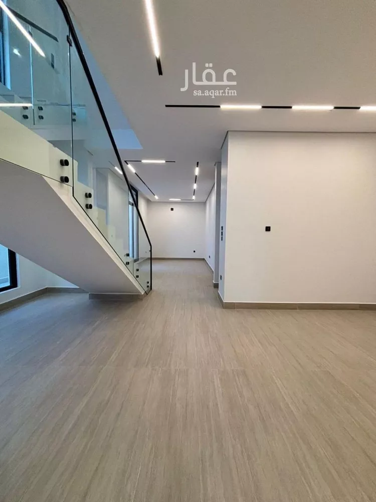 فيلا للبيع في شارع السيل الكبير, حي المهدية, مدينة الرياض, منطقة الرياض صورة 3