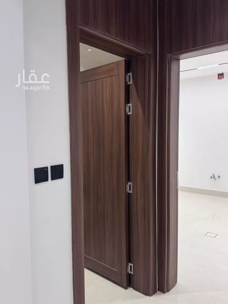 فيلا للبيع في شارع أنس الكناني, حي المهدية, مدينة الرياض, منطقة الرياض صورة 4