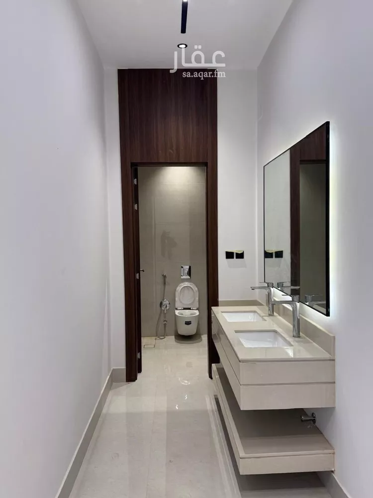 فيلا للبيع في شارع أنس الكناني, حي المهدية, مدينة الرياض, منطقة الرياض صورة 3