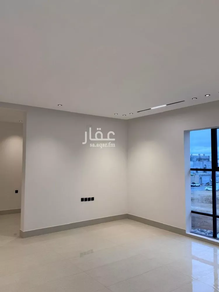 فيلا للبيع في شارع أنس الكناني, حي المهدية, مدينة الرياض, منطقة الرياض 10