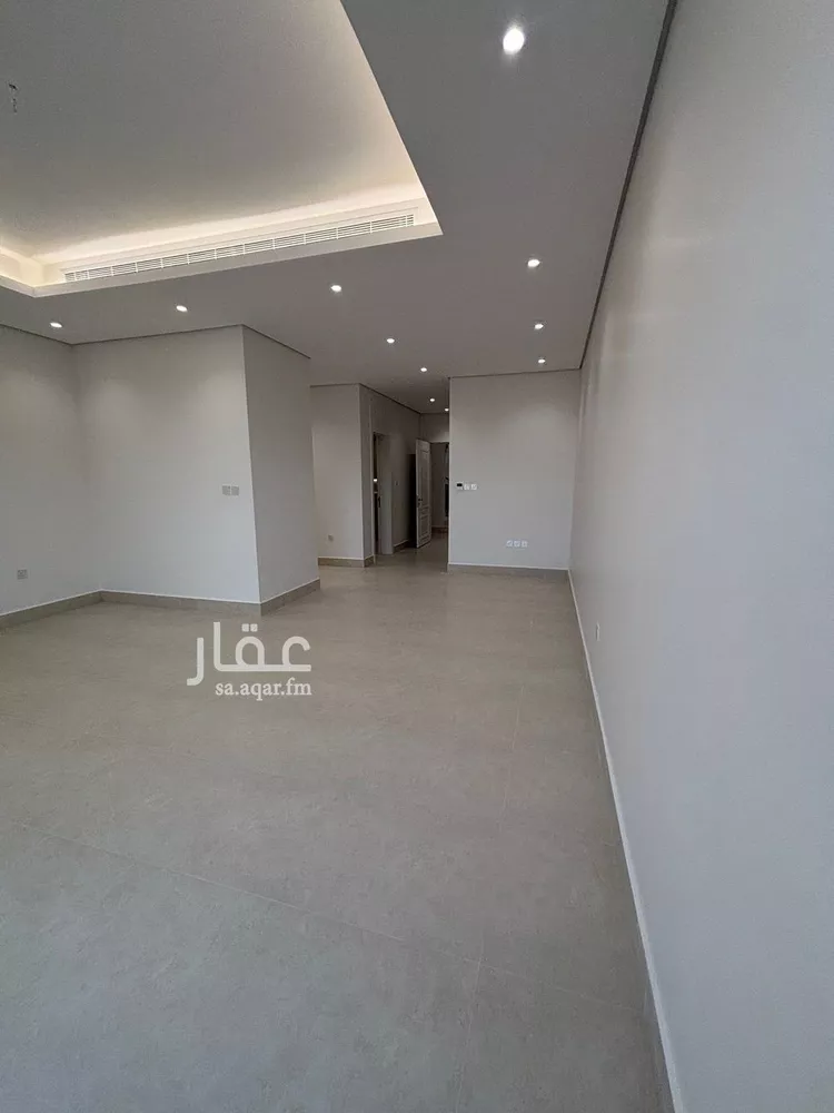 فيلا للبيع في شارع السيل الكبير, حي المهدية, مدينة الرياض, منطقة الرياض صورة 3