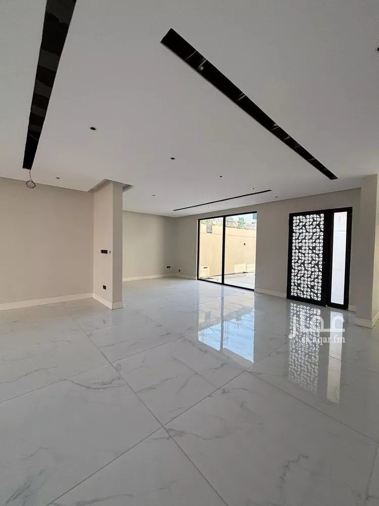 Villa for Sale in Riyadh Al Mahdiyah 9