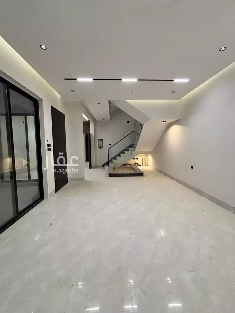 فيلا للبيع في شارع السيل الكبير, حي المهدية, مدينة الرياض, منطقة الرياض صورة 3