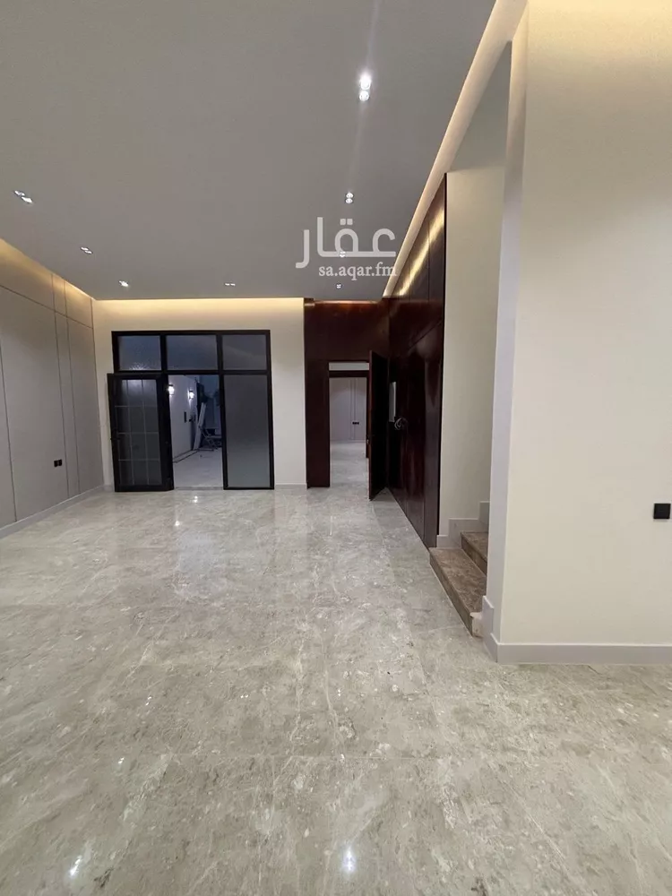 فيلا للبيع في شارع عفيف الدين الثقفي, حي المهدية, مدينة الرياض, منطقة الرياض صورة 3