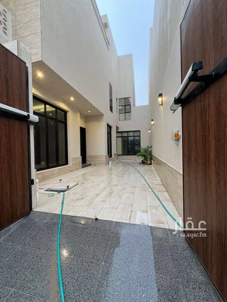 فيلا للبيع في شارع أبي بكر الآجري, حي المهدية, مدينة الرياض, منطقة الرياض صورة 3