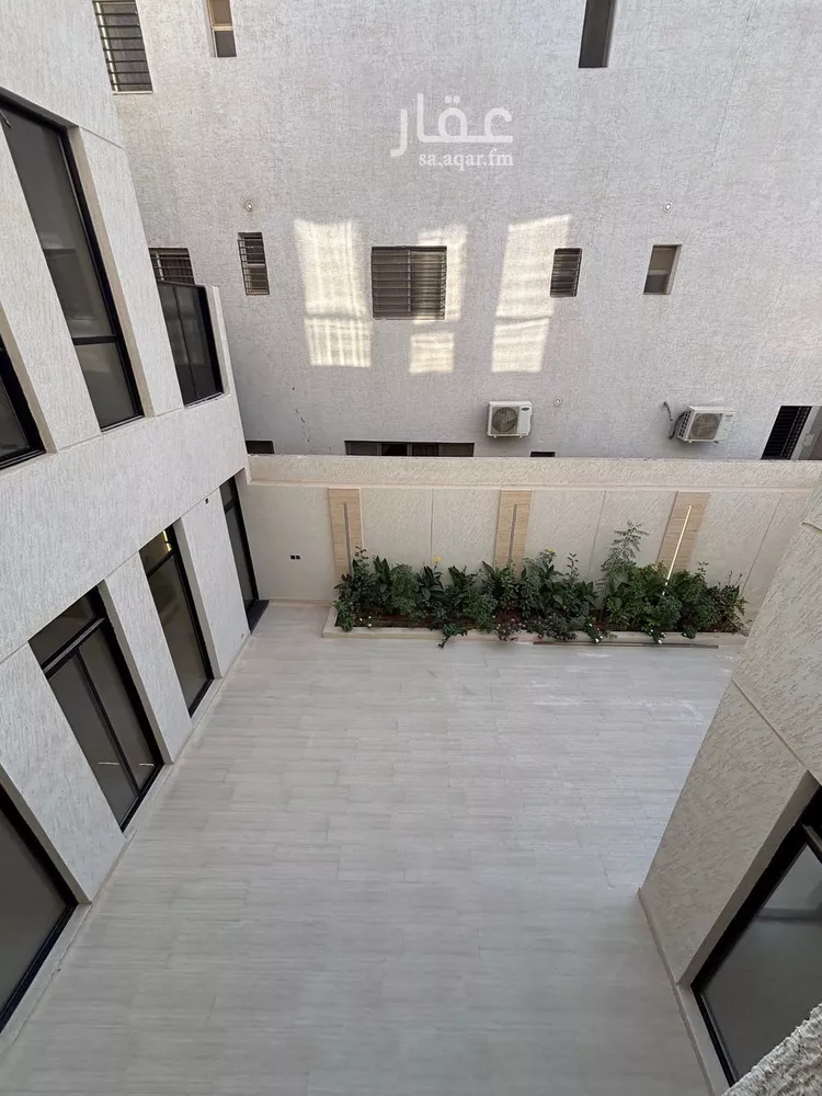 فيلا للبيع في شارع أمين بن محمد مرداد, حي المهدية, مدينة الرياض, منطقة الرياض صورة 5