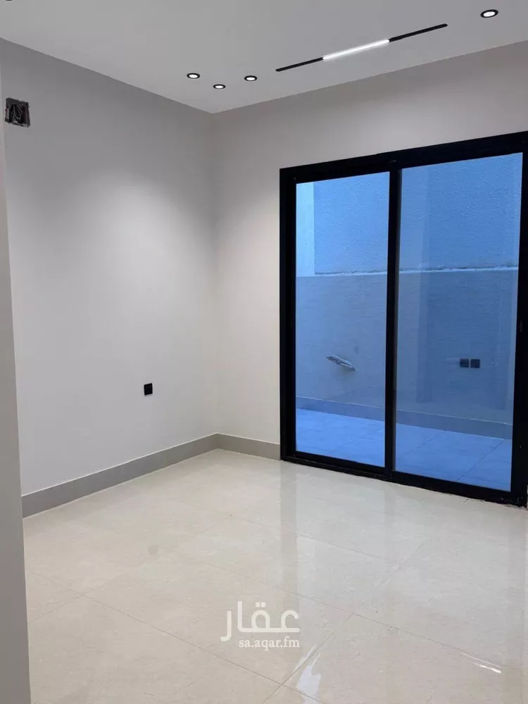 فيلا للبيع في شارع أنس الكناني, حي المهدية, مدينة الرياض, منطقة الرياض 16