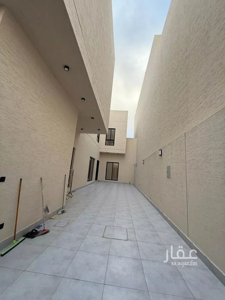 فيلا للبيع في شارع مليح بن طريف, حي المهدية, مدينة الرياض, منطقة الرياض صورة 2