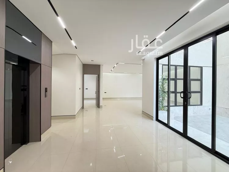 فيلا للبيع في شارع السيل الكبير, حي المهدية, مدينة الرياض, منطقة الرياض صورة 3