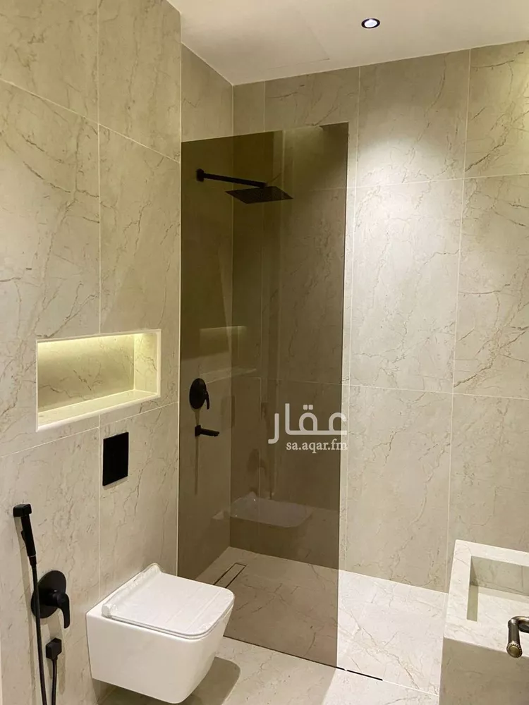 فيلا للبيع في شارع ضوء الصباح, حي المهدية, مدينة الرياض, منطقة الرياض 16
