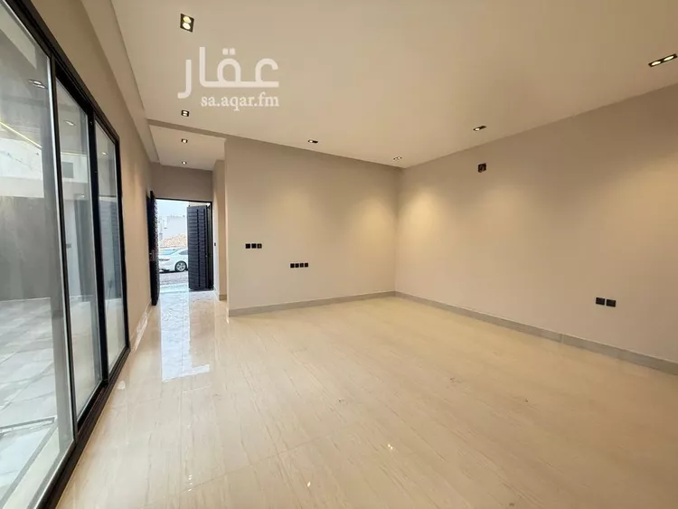 فيلا للبيع في شارع حامد أزهر, حي المهدية, مدينة الرياض, منطقة الرياض صورة 5