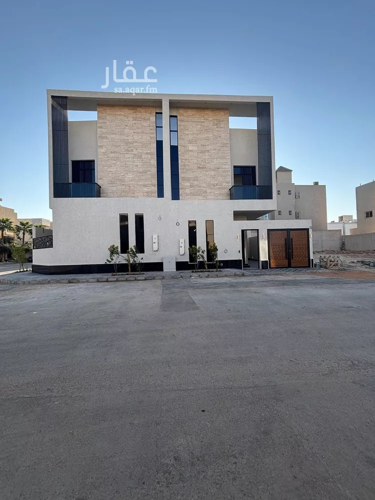 فيلا للبيع في شارع أحمد مفتي المكي الحنفي, حي المهدية, مدينة الرياض, منطقة الرياض