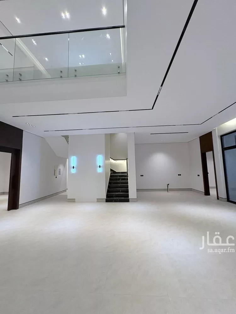 فيلا للبيع في شارع أحمد الكازروني, حي المهدية, مدينة الرياض, منطقة الرياض صورة 2