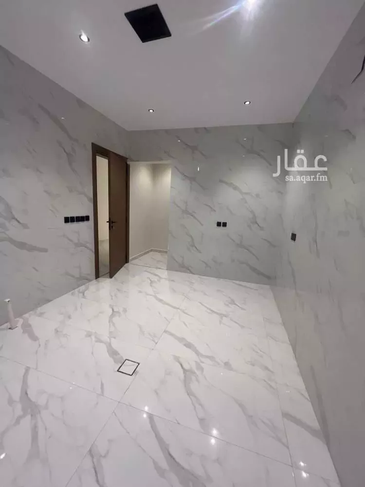 دور للبيع في شارع 4 المعيزيلة, حي المعيزيلة, مدينة الرياض, منطقة الرياض صورة 4