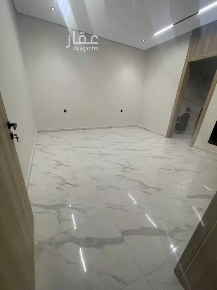 دور للبيع في شارع 4 المعيزيلة, حي المعيزيلة, مدينة الرياض, منطقة الرياض صورة 2