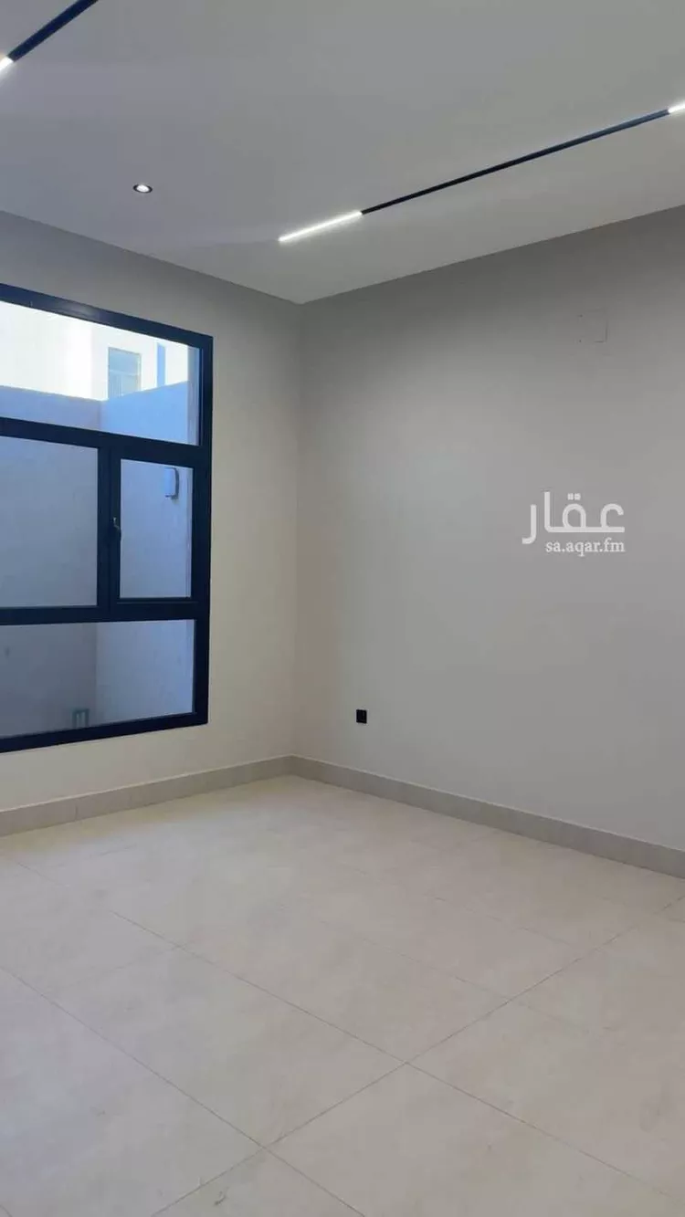 Floor for Sale in Riyadh Al Khaleej 6