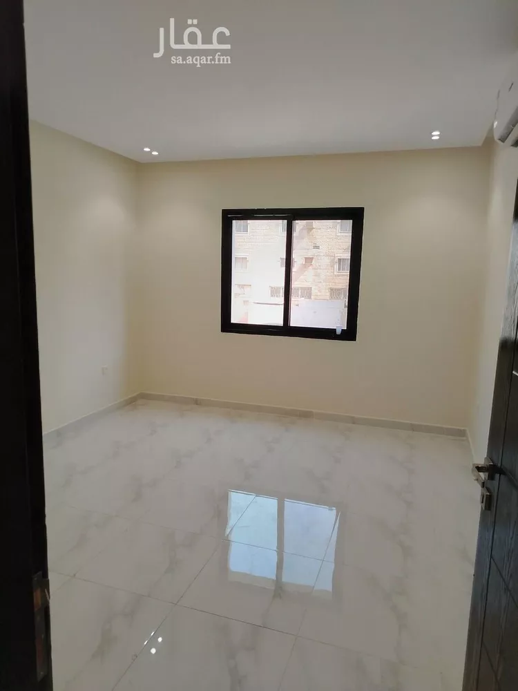شقة للإيجار في شارع الامير احمد ابن عبدالعزيز, حي مدينة العمال, مدينة الخبر, المنطقة الشرقية صورة 3