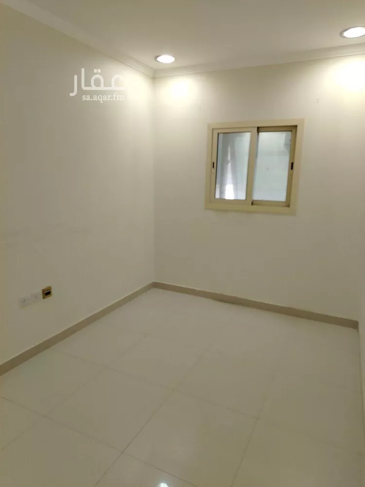 مكتب تجاري للإيجار في شارع الملك فيصل بن عبدالعزيز, حي الخبرالشمالية, مدينة الخبر, المنطقة الشرقية صورة 2