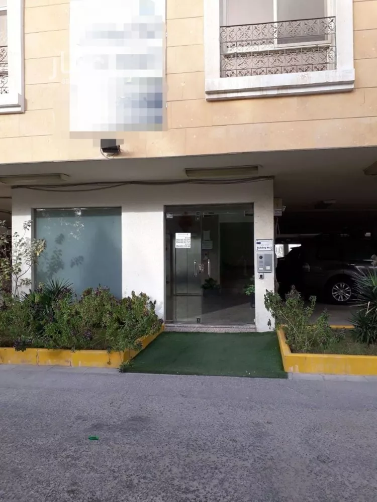 شقة للبيع في شارع ابو ألعقيل الاسلمي, حي الدانة الشمالية, مدينة الظهران, المنطقة الشرقية 1 صورة