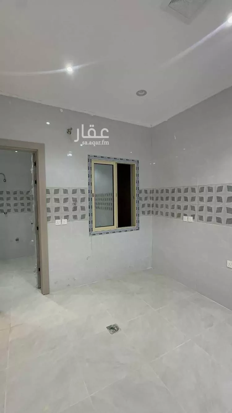 دور للبيع في شارع حنظلة العبشمي, حي العزيزية, مدينة المدينة المنورة, منطقة المدينة المنورة صورة 5