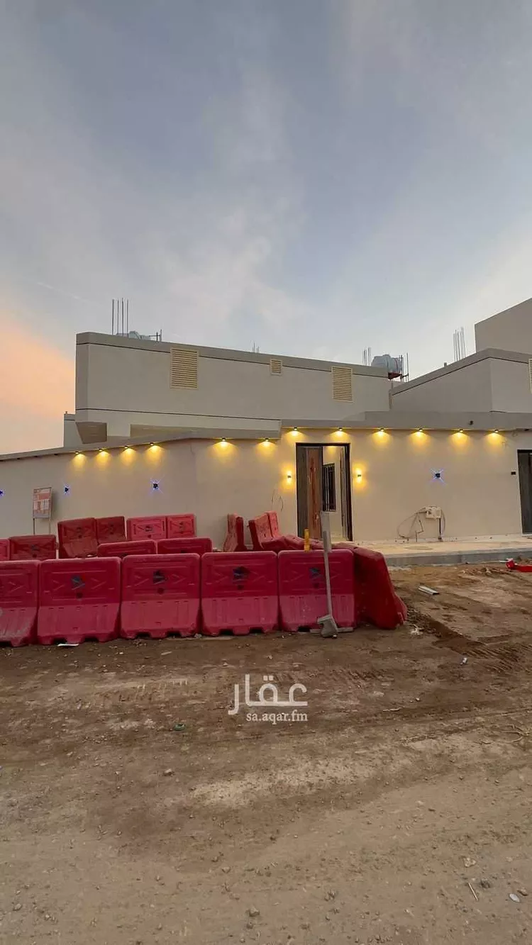 دور للبيع في شارع حنظلة العبشمي, حي العزيزية, مدينة المدينة المنورة, منطقة المدينة المنورة صورة 2