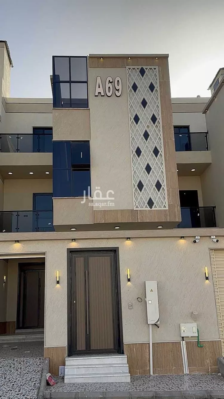 فيلا للبيع في شارع بشر ابن هلال العبدي, حي شوران, مدينة المدينة المنورة, منطقة المدينة المنورة