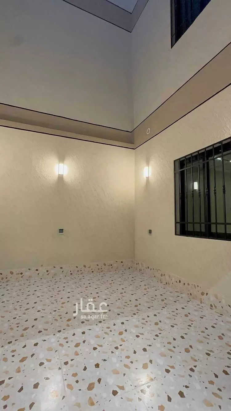 فيلا للبيع في شارع يحيى بن عبدالله بن بكير , حي شوران, مدينة المدينة المنورة, منطقة المدينة المنورة صورة 5