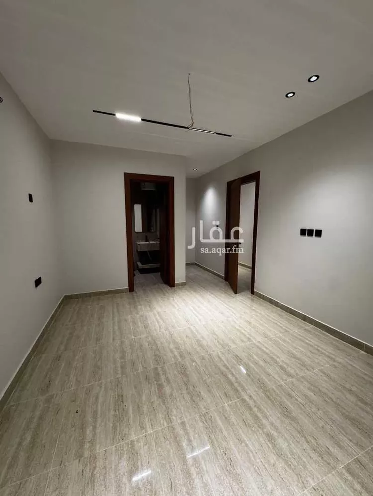 شقة للبيع في شارع زاهر بن طاهر, حي الندى, مدينة الدمام, المنطقة الشرقية صورة 3