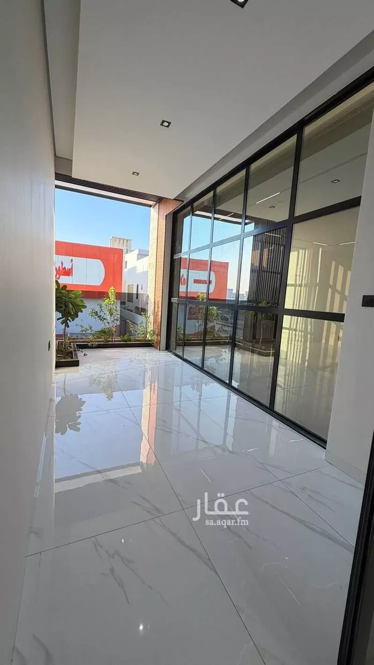 Floor for Sale in Riyadh Al Arid
